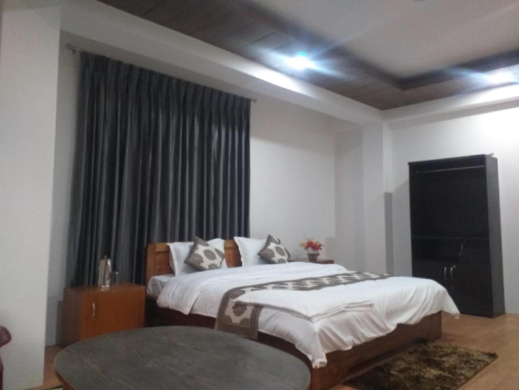 Silk Route Lingtam Resort Buitenkant foto